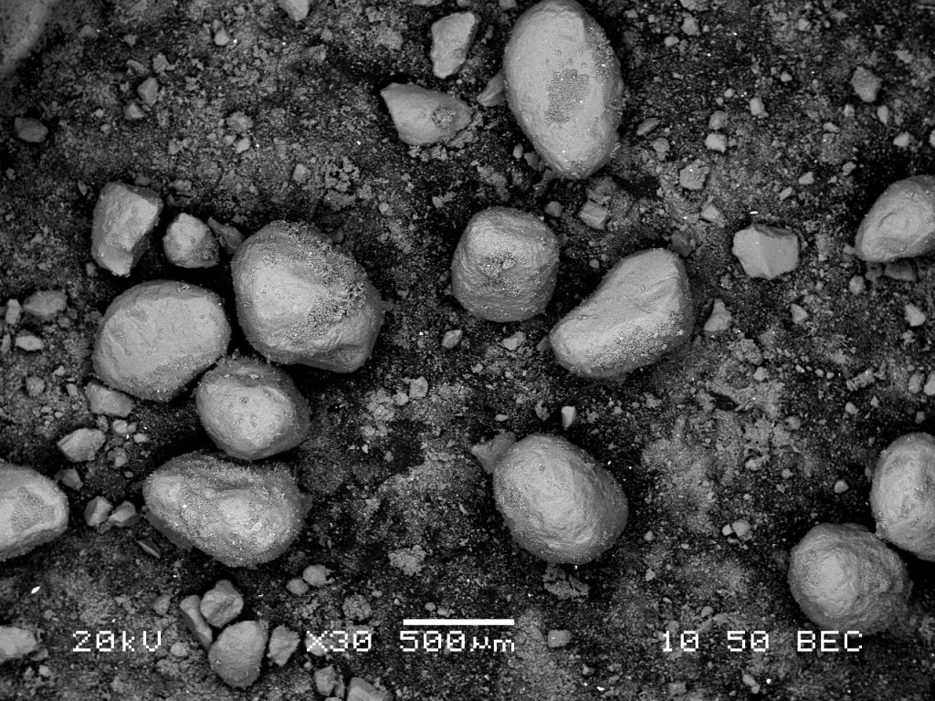 Ottawa sand particles crushed during shear in ring shear test (Sadrekarimi 2009)