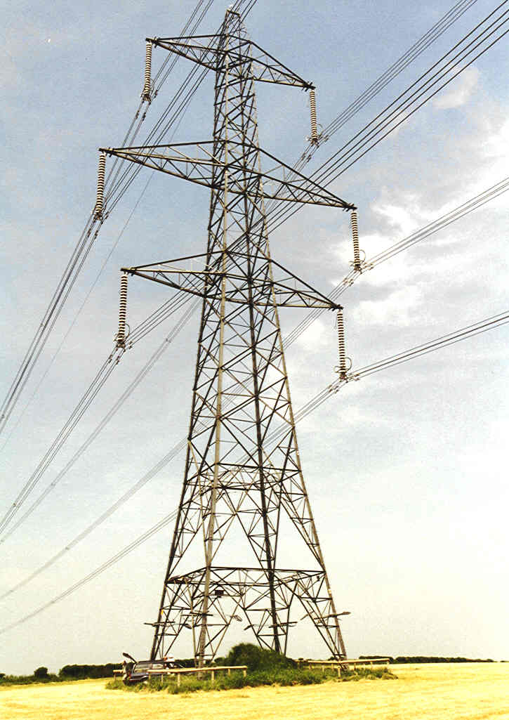 Почему повышают напряжение в линии электропередачи. High Voltage Power transmission lines. Power transmission line. Электроэнергетика. Башня ЛЭП.